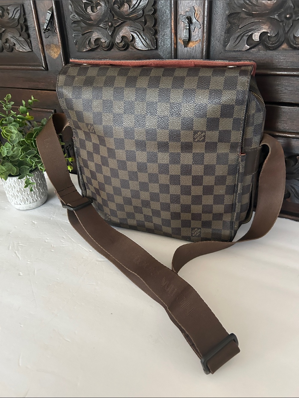 Classic Men's Check Messenger Bag - Brown